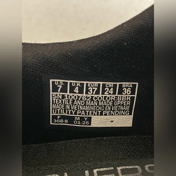 Skechers Breathe Easy Knitty Waves Hands Free Slip-ins Womens 7 Black (100762) - Picture 7 of 13